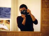Petra &Ouml;llinger mit Fotoapparat